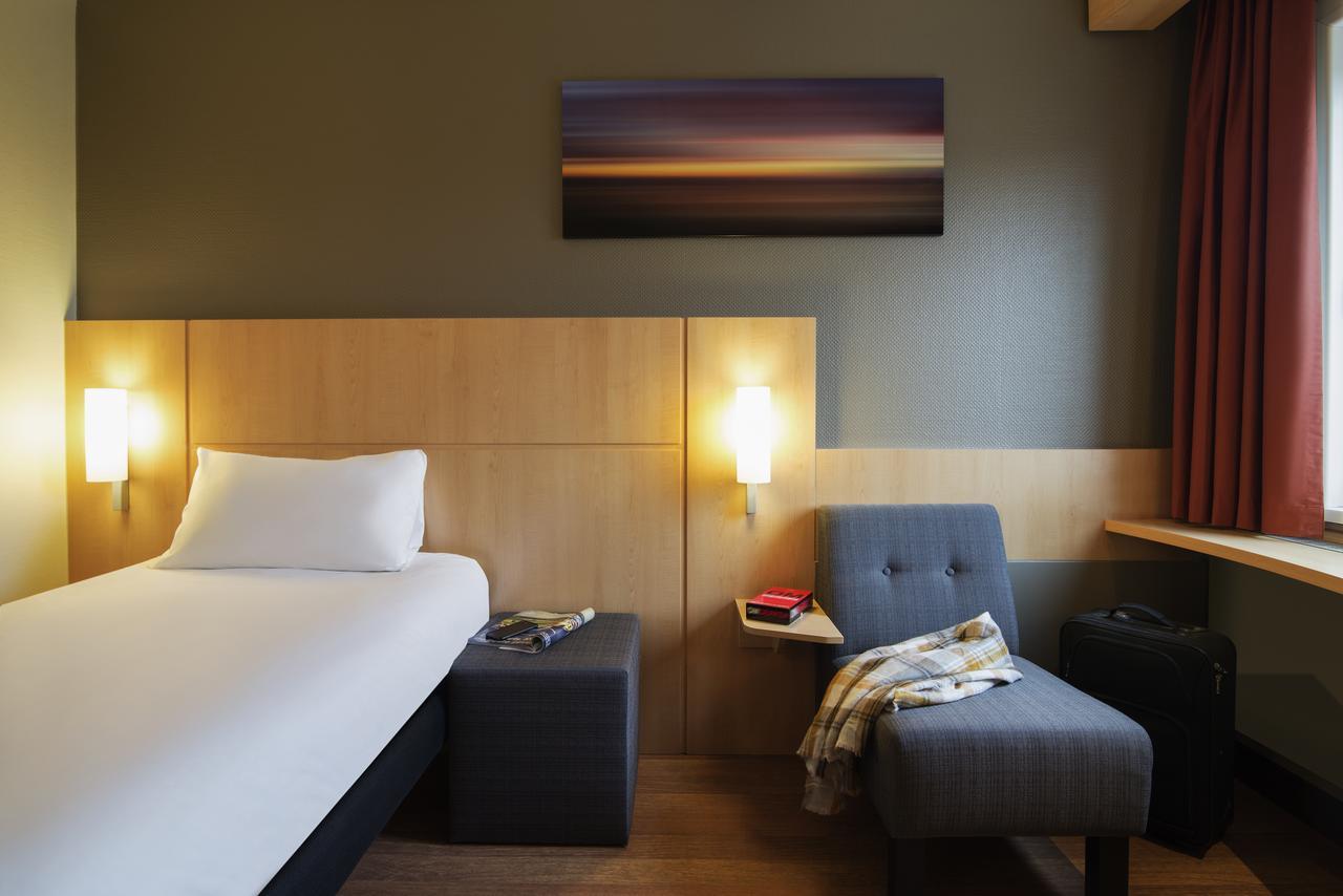 Hotel Ibis Rotterdam 3*