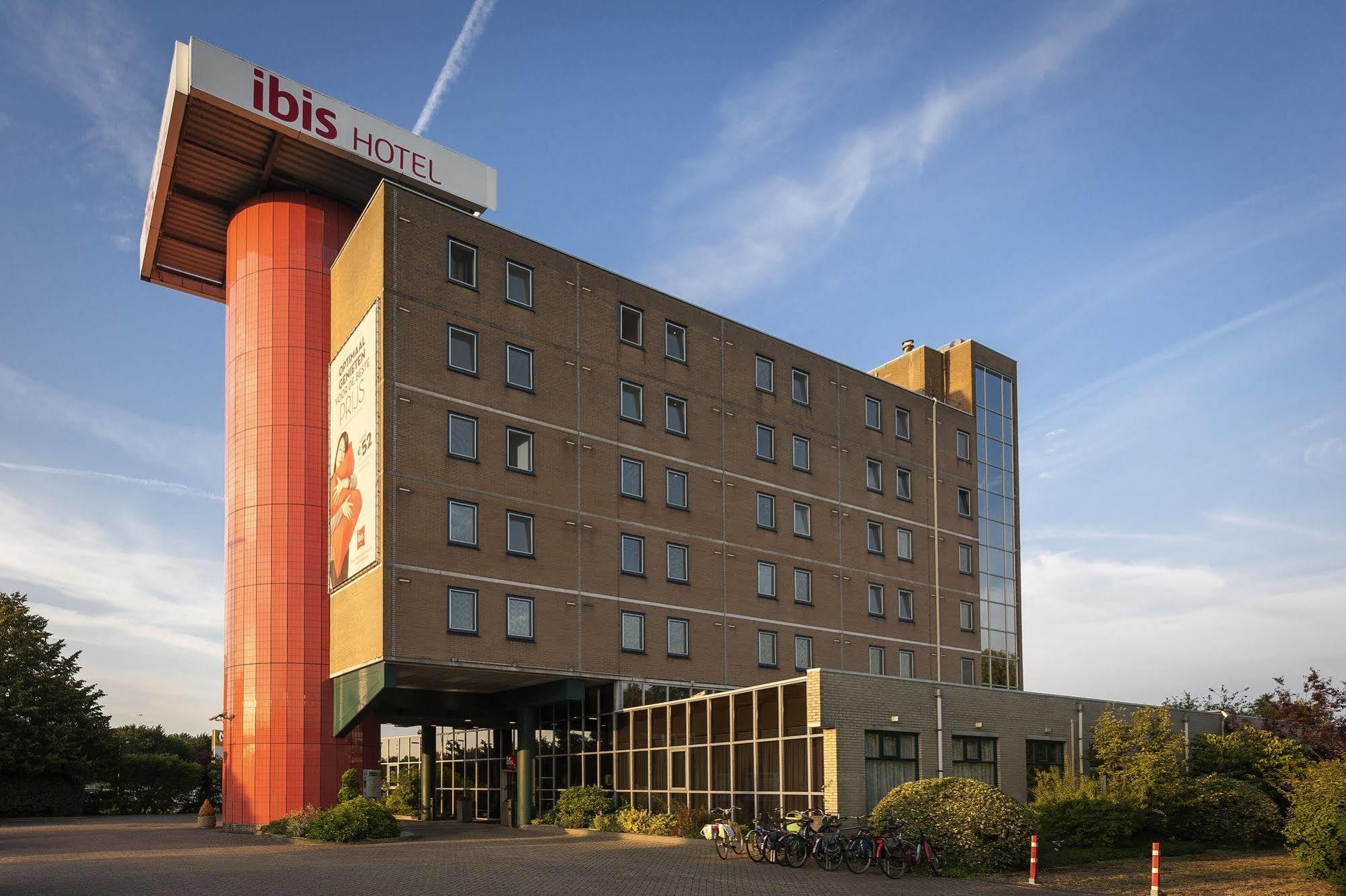 Hotel Ibis Rotterdam 3*